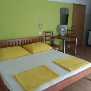 Dora Apartman Biograd Na Moru